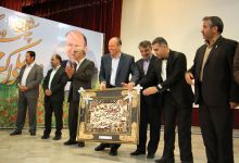 گزارش تصویری از اهداء جوایز  در همایش تجلیل از پرفسور علی اکبر جلالی چهره ماندگار شهرستان شاهرود 